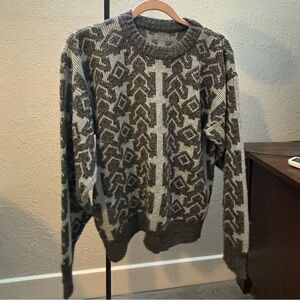 Vintage 90s patterned sweater